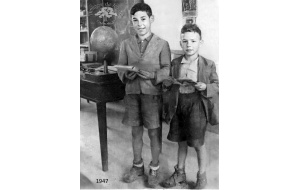 1947 - En la escuela del jardin